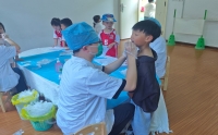 牙齒保衛(wèi)戰(zhàn)，從“涂氟”開始—— 我院開展二次口腔局部涂氟活動